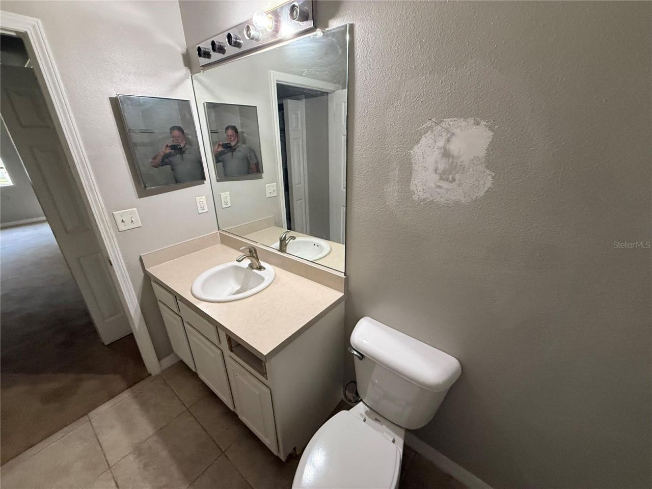 3693 Parkridge Circle, Unit 7-101, Sarasota, FL 34243 Photo