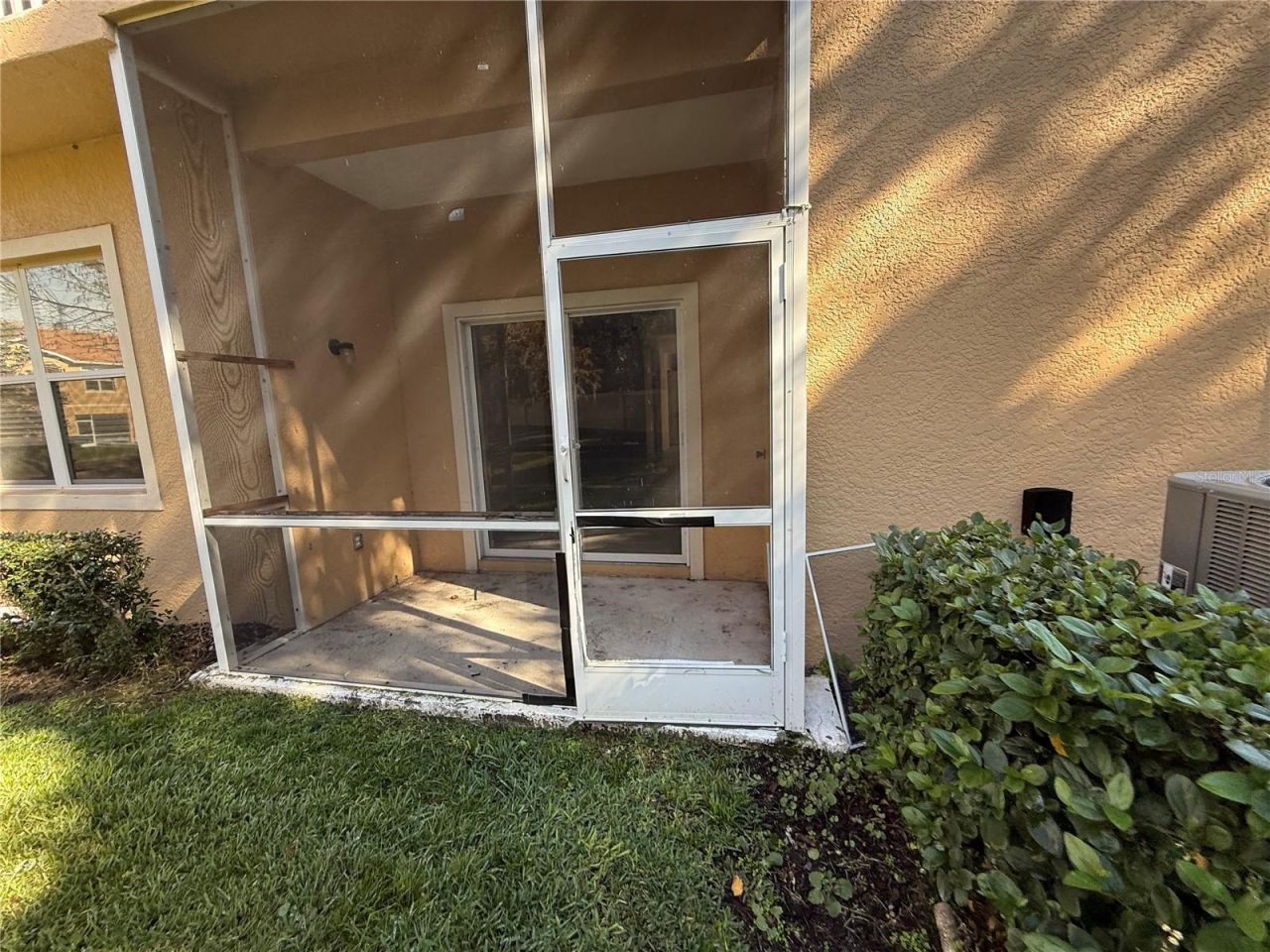 3693 Parkridge Circle, Unit 7-101, Sarasota, FL 34243 Photo