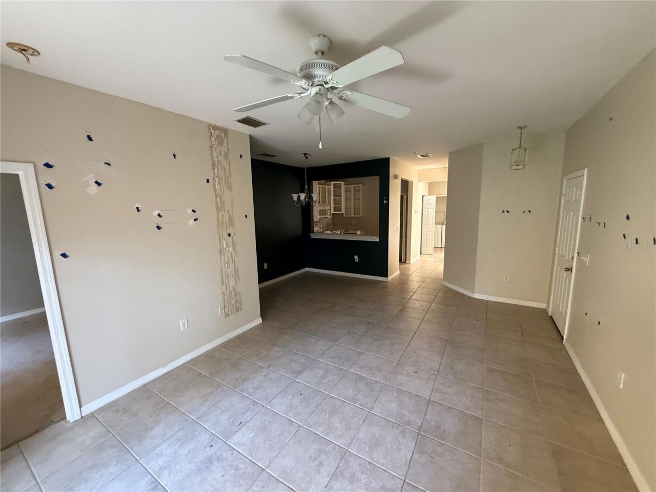 3693 Parkridge Circle, Unit 7-101, Sarasota, FL 34243 Photo