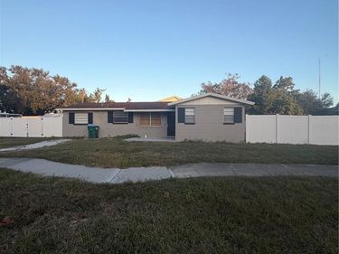 8701 94TH STREET, SEMINOLE, FL 33777
