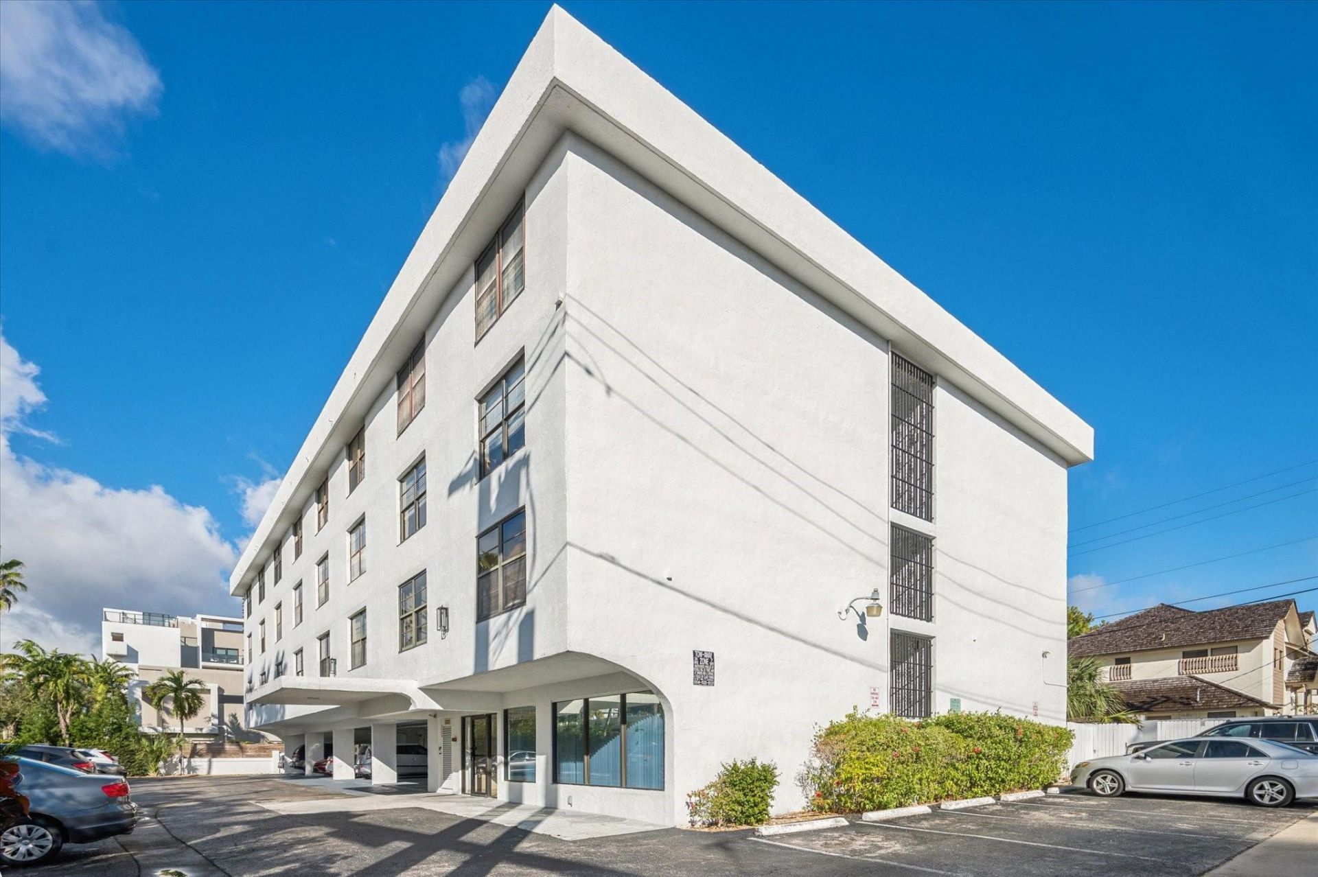 3000 N Ocean Boulevard, Unit 405, Fort Lauderdale, FL 33308 Photo