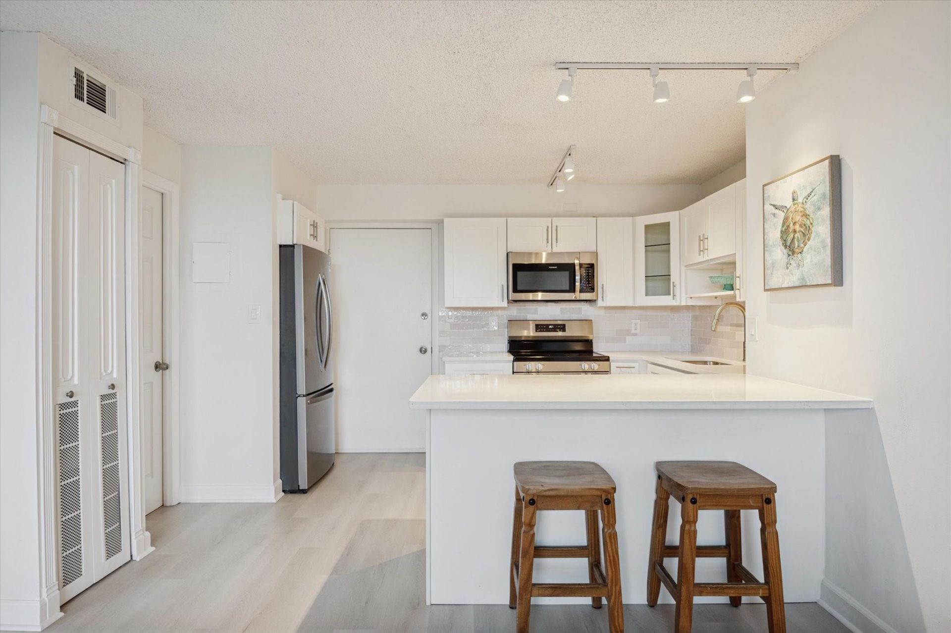 3000 N Ocean Boulevard, Unit 405, Fort Lauderdale, FL 33308 Photo