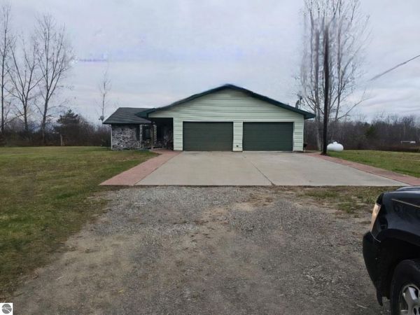 1882 Swenson Road S, Au Gres, MI 48703