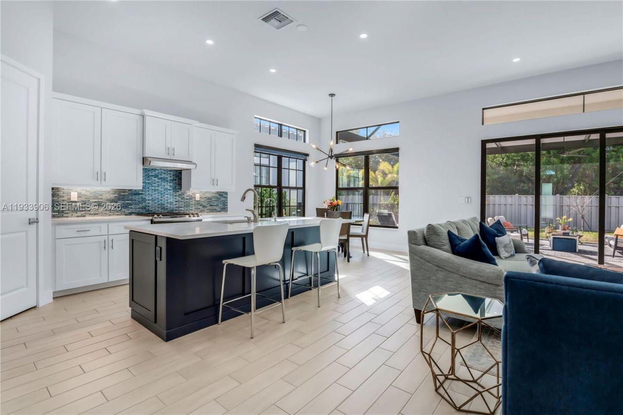 8149 Liberty Way, Parkland, FL 33067 Photo