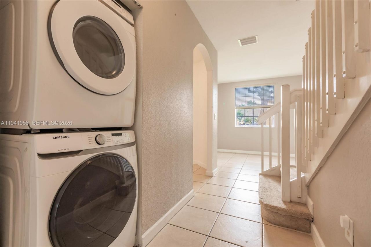 9333 SW 227th St, Unit 6-6, Cutler Bay, FL 33190 Photo