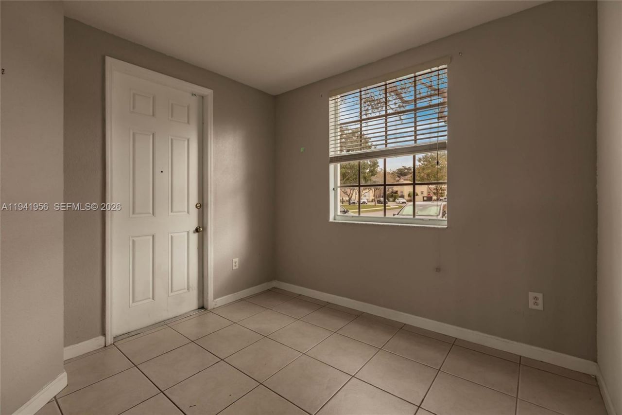 9333 SW 227th St, Unit 6-6, Cutler Bay, FL 33190 Photo