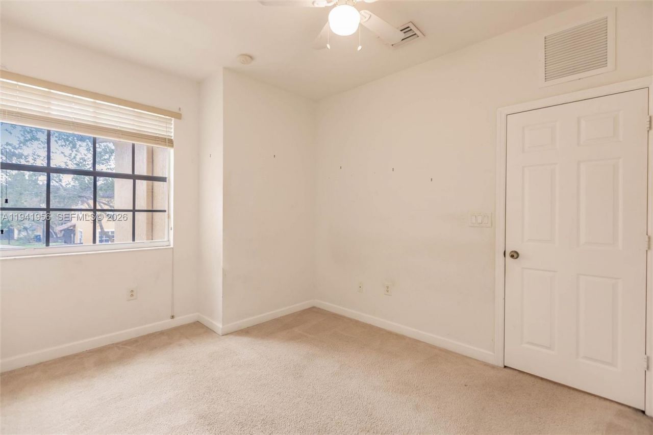 9333 SW 227th St, Unit 6-6, Cutler Bay, FL 33190 Photo