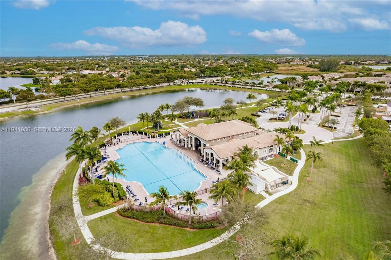 9333 SW 227th St, Unit 6-6, Cutler Bay, FL 33190 Photo