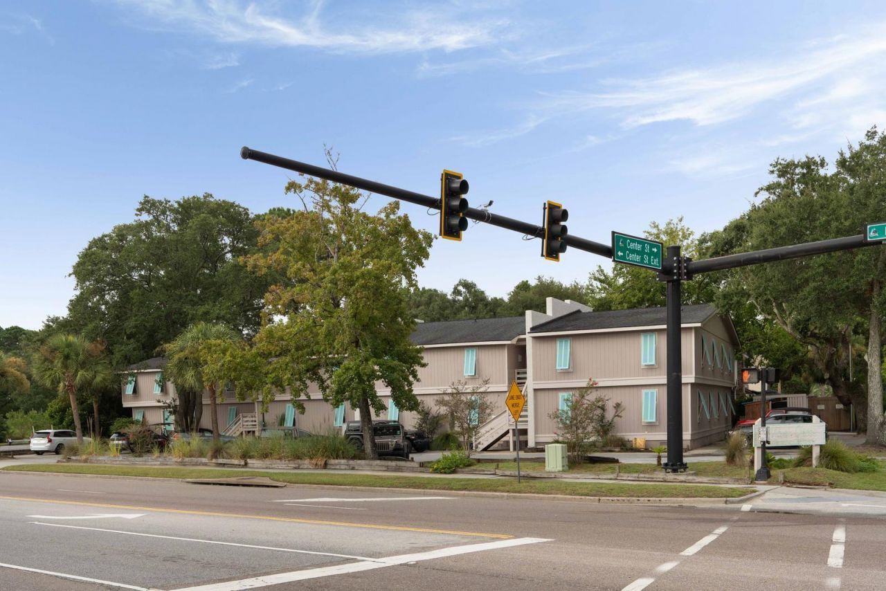 1501 Ben Sawyer Boulevard Photo 18