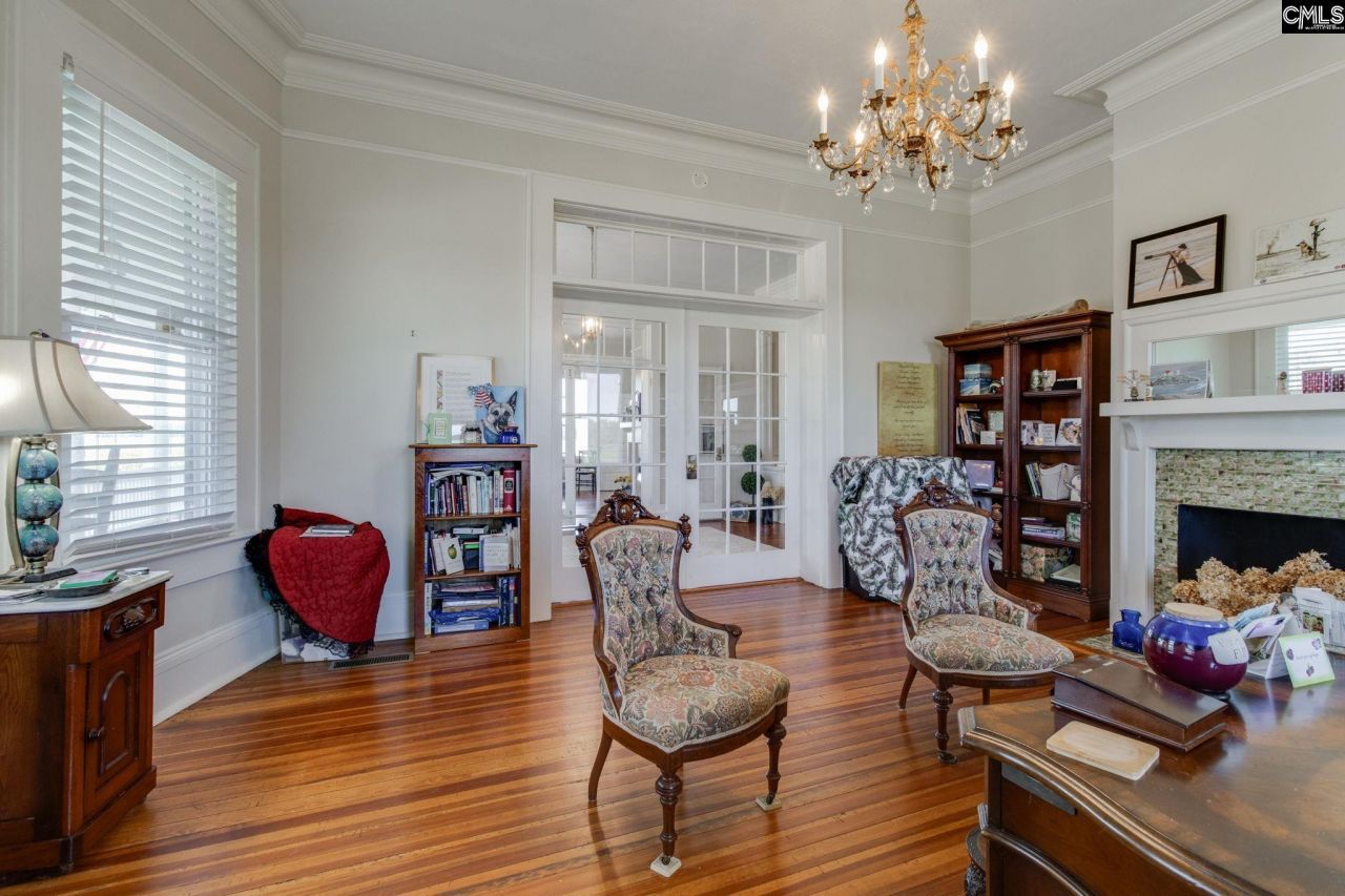 2530 St. Charles Road  Photo 10