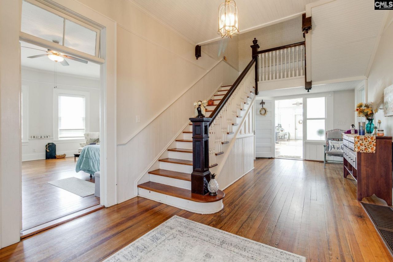 2530 St. Charles Road  Photo 18