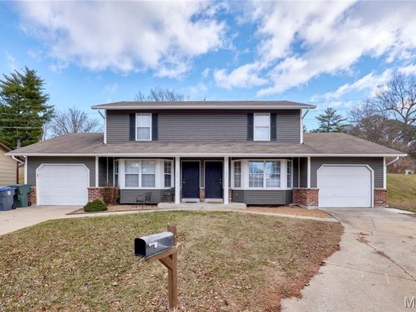 340-342 Della Drive, St Peters, MO 63376