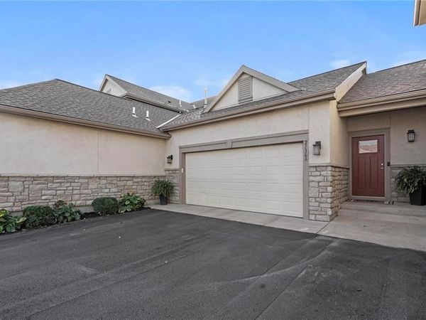 21366 W 117th Terrace, Olathe, KS 66061