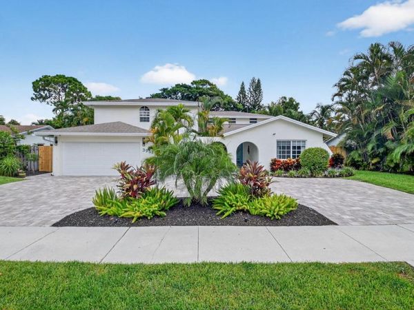 3957 NW 7th Court, Delray Beach, FL 33445