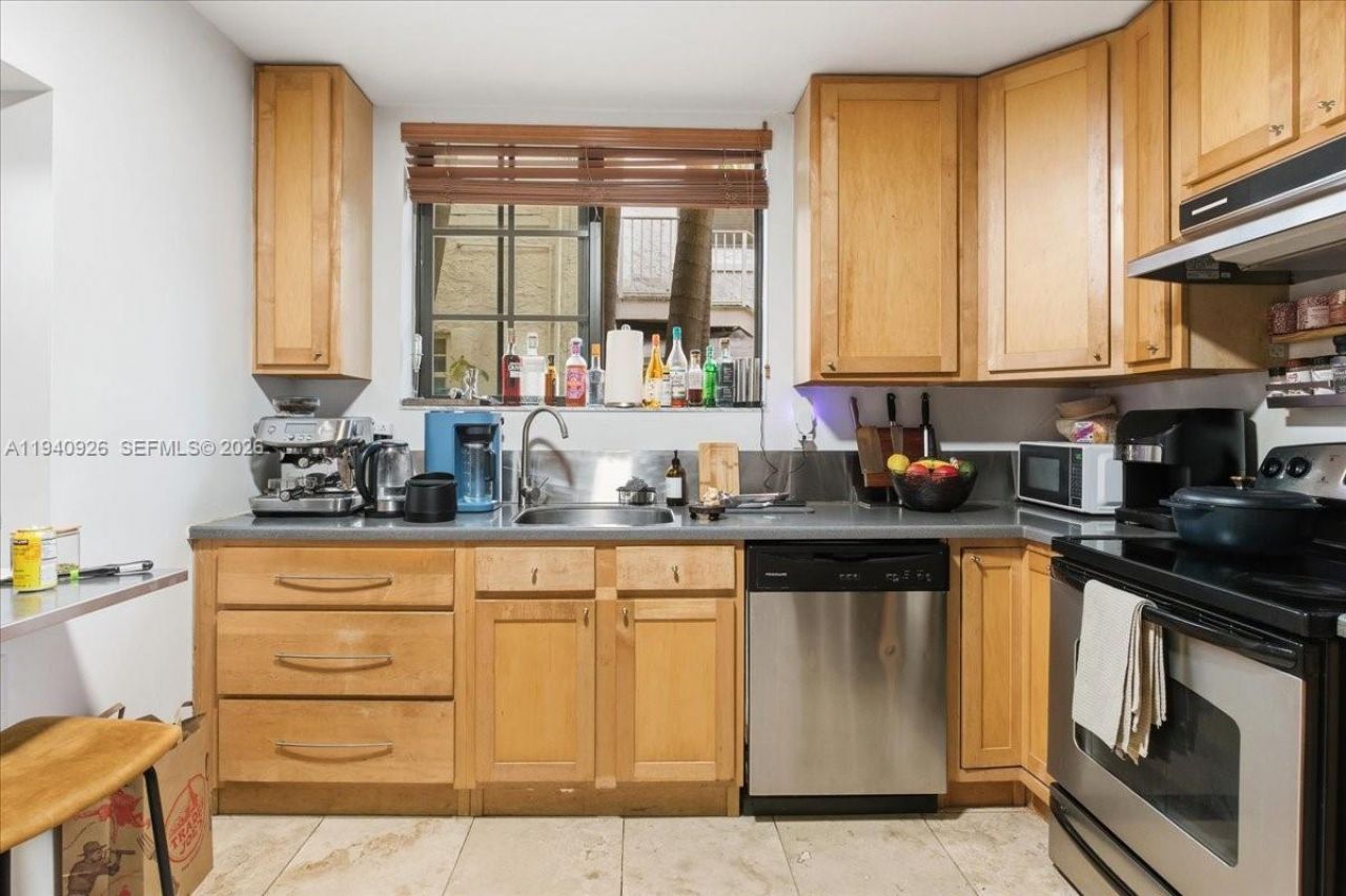 632 15th St , Miami Beach, FL 33139 Photo