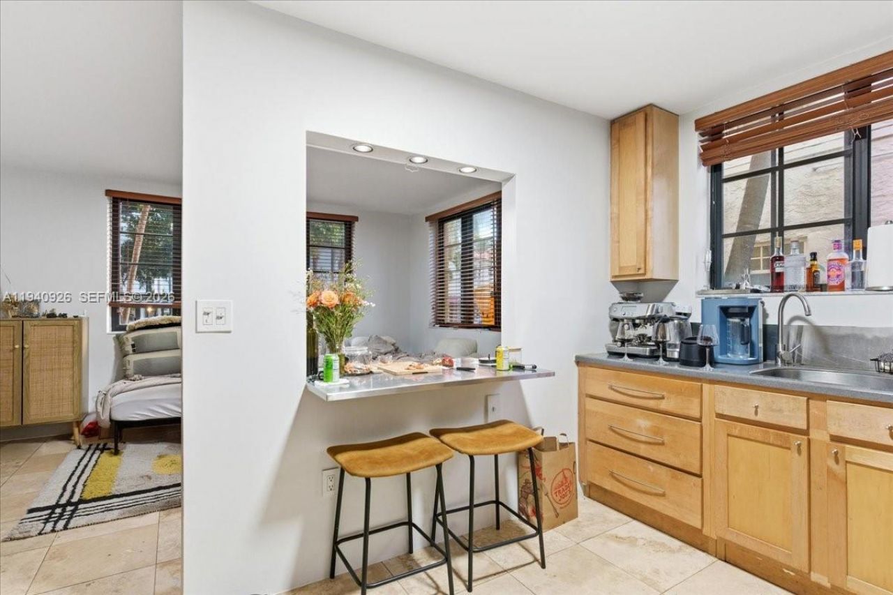 632 15th St, Miami Beach, FL 33139 Photo