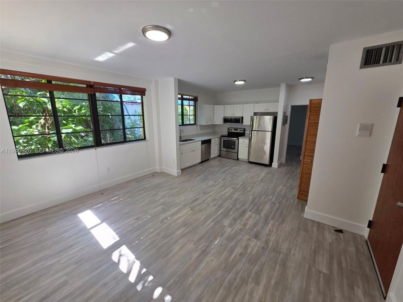 632 15th St, Miami Beach, FL 33139 Photo