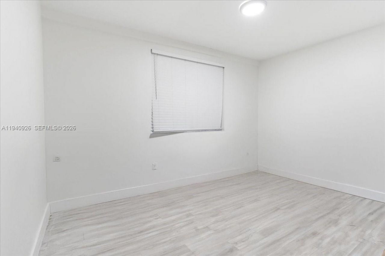 632 15th St, Miami Beach, FL 33139 Photo