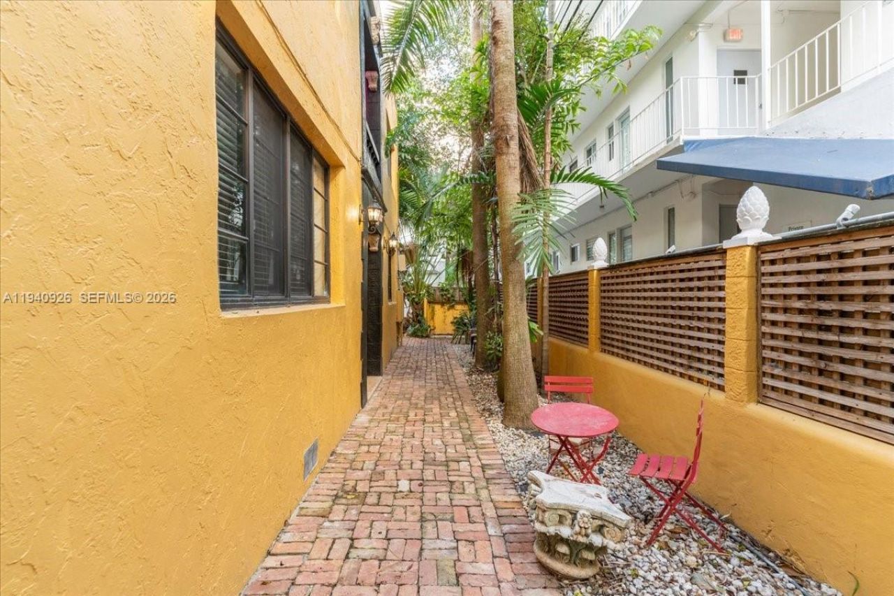 632 15th St , Miami Beach, FL 33139 Photo