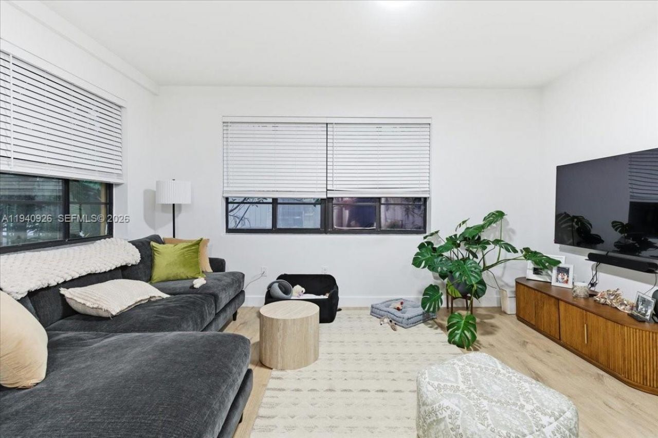 632 15th St, Miami Beach, FL 33139 Photo