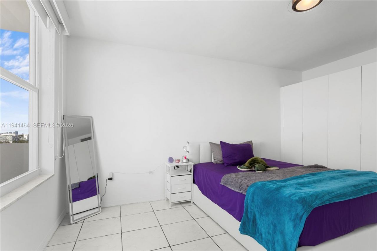 5001 Collins Ave, Unit 14C, Miami Beach, FL 33140 Photo