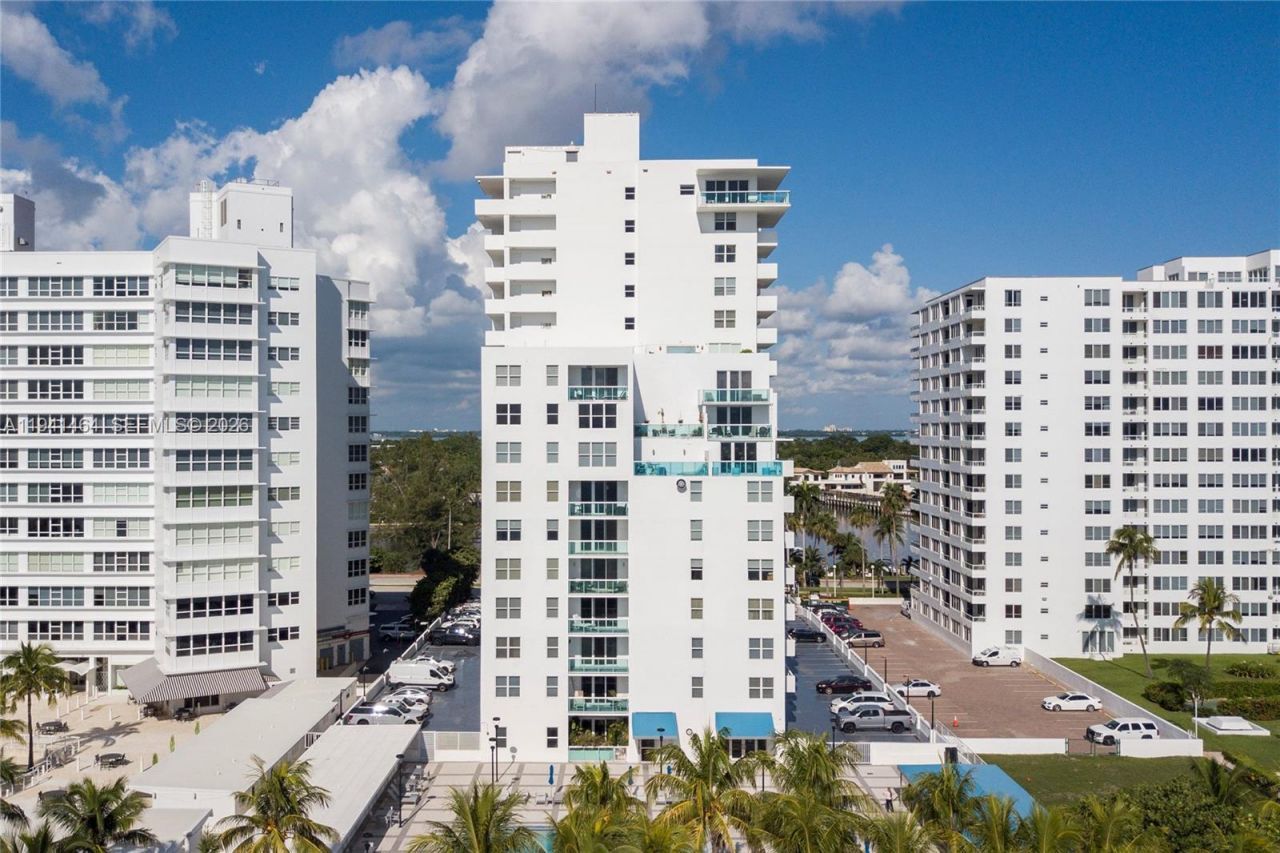 5001 Collins Ave, Unit 14C, Miami Beach, FL 33140 Photo
