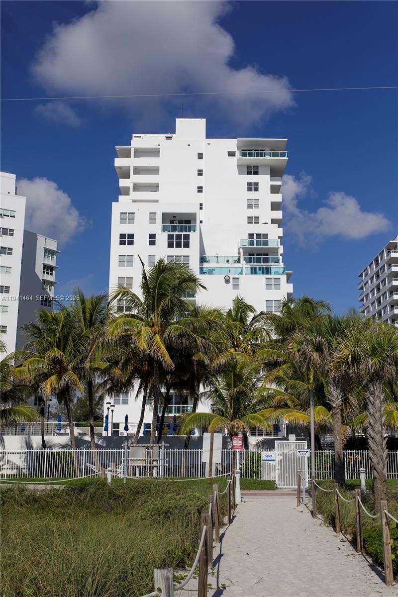 5001 Collins Ave, Unit 14C, Miami Beach, FL 33140 Photo