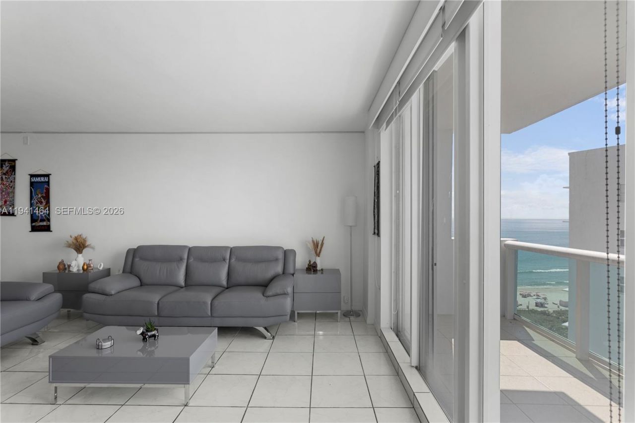 5001 Collins Ave, Unit 14C, Miami Beach, FL 33140 Photo