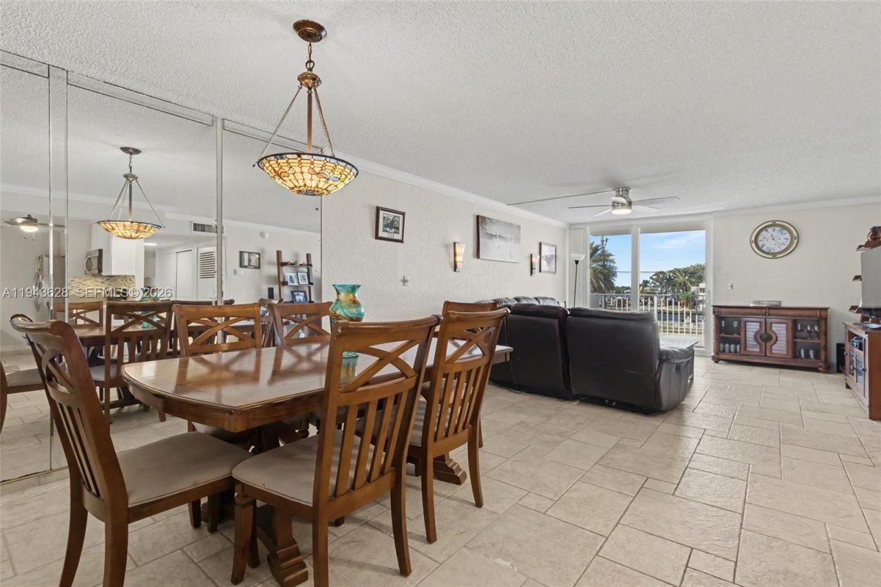 211 S Ocean Dr, Unit 205, Hollywood, FL 33019 Photo