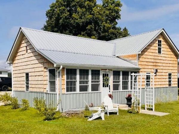 11664 W Lake ST, Naubinway, MI 49762