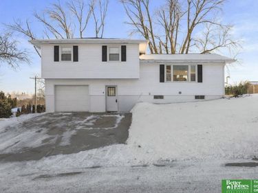 2001 Hampton Drive, Tekamah, NE 68061