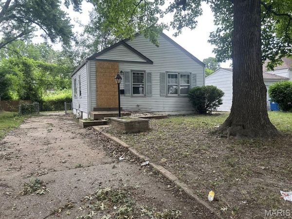 8027 Aline Avenue, Berkeley, MO 63134