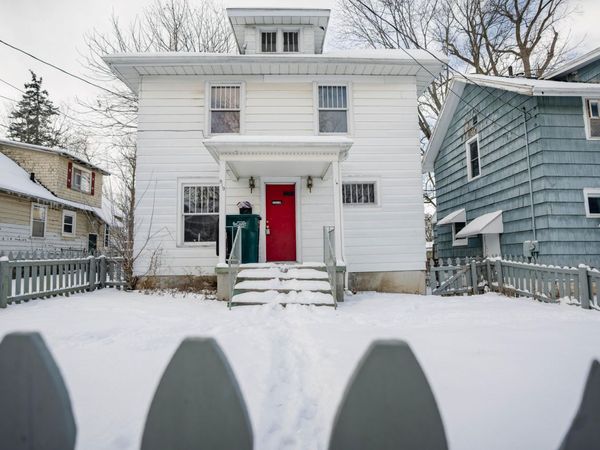 919 Princeton Avenue, Lansing, MI 48915