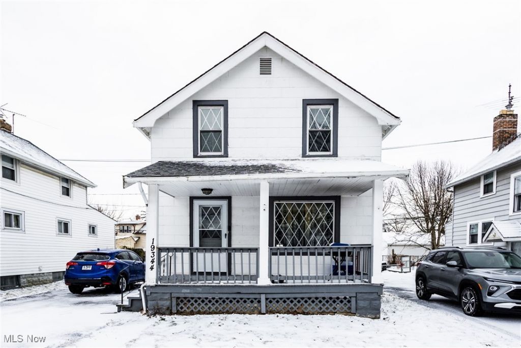 19344 Pasnow Avenue, Euclid, OH 44119 Main Photo