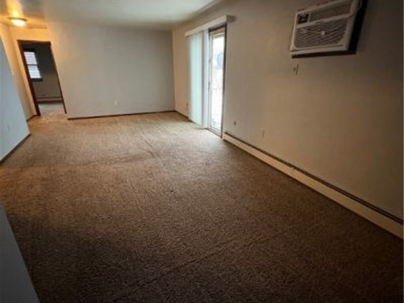 249 Folsom Street, Unit 8, Champion, OH 44483 Photo 4