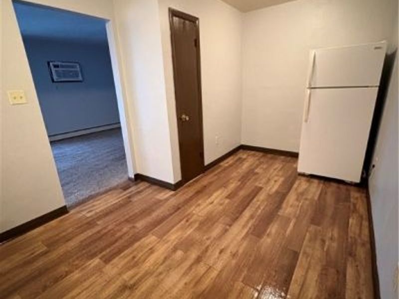 249 Folsom Street, Unit 8, Champion, OH 44483 Photo 5