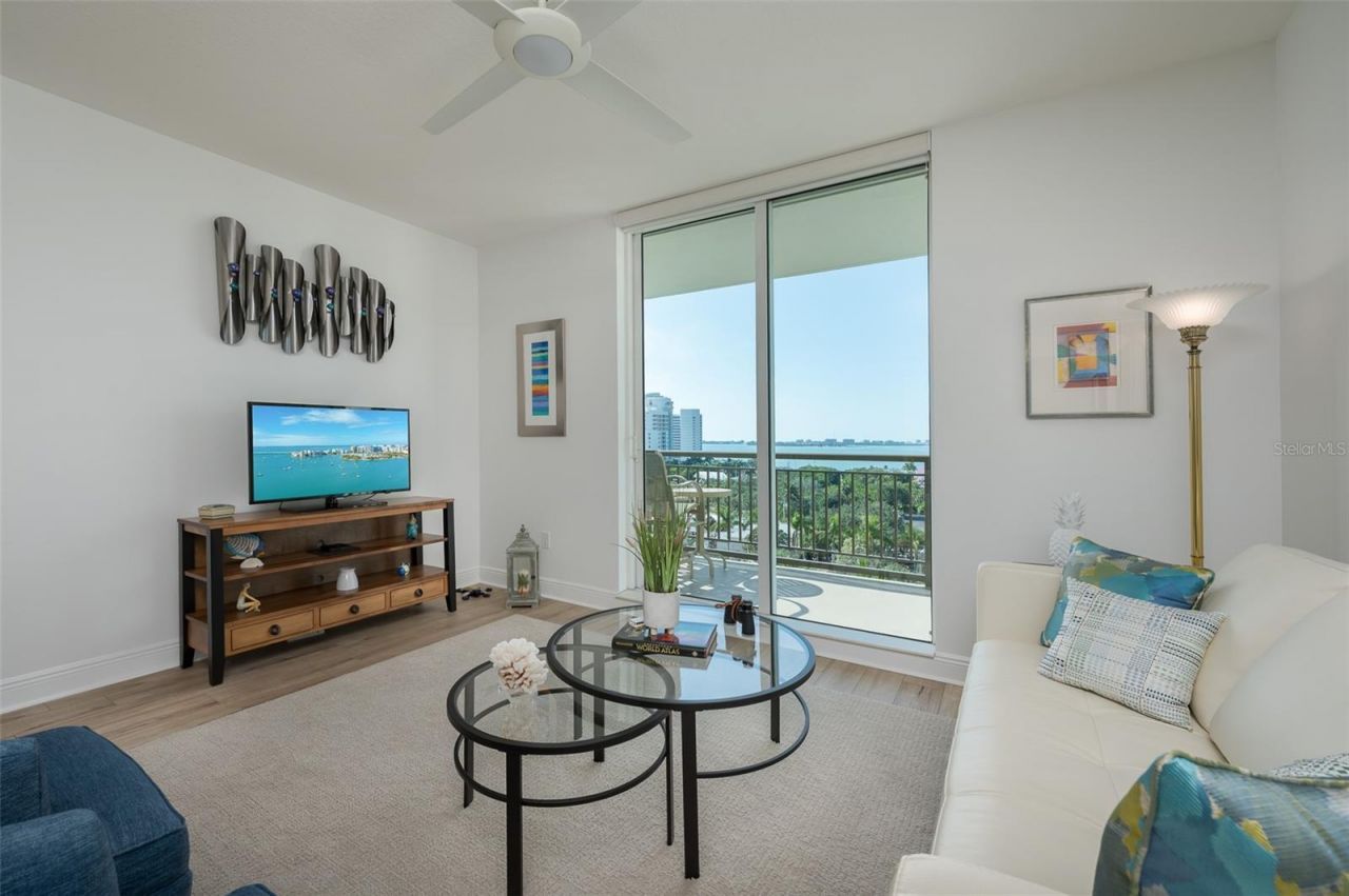 800 N Tamiami Trail, Unit 815, Sarasota, FL 34236 Photo