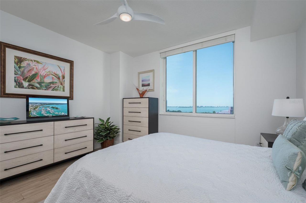 800 N Tamiami Trail, Unit 815, Sarasota, FL 34236 Photo