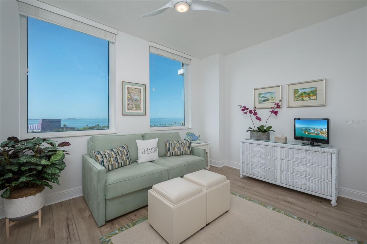 800 N Tamiami Trail, Unit 815, Sarasota, FL 34236 Photo