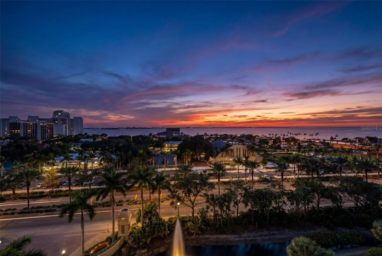 800 N Tamiami Trail, Unit 815, Sarasota, FL 34236 Photo