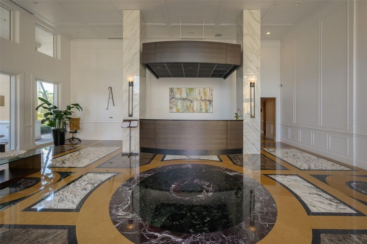 800 N Tamiami Trail, Unit 815, Sarasota, FL 34236 Photo