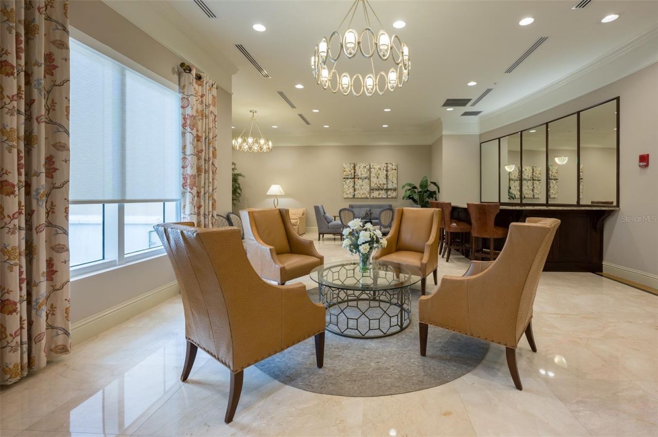 800 N Tamiami Trail, Unit 815, Sarasota, FL 34236 Photo