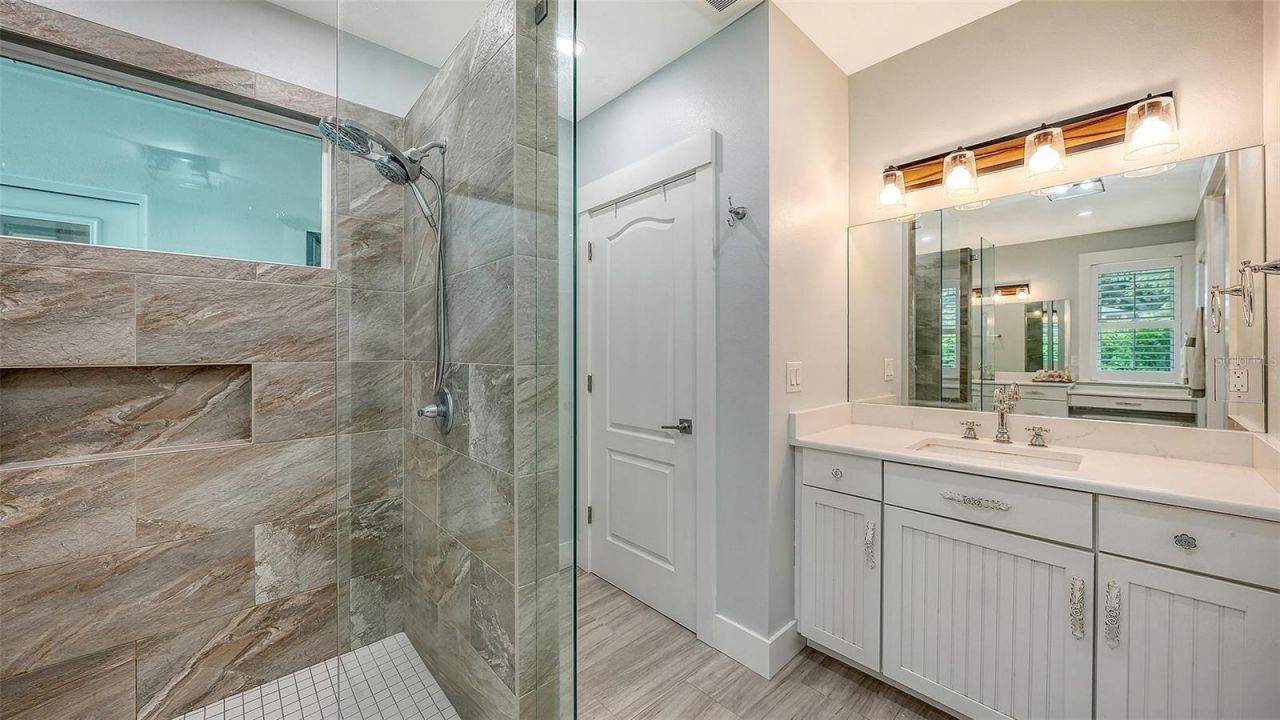 3606 Palonia Court, Sarasota, FL 34239 Photo