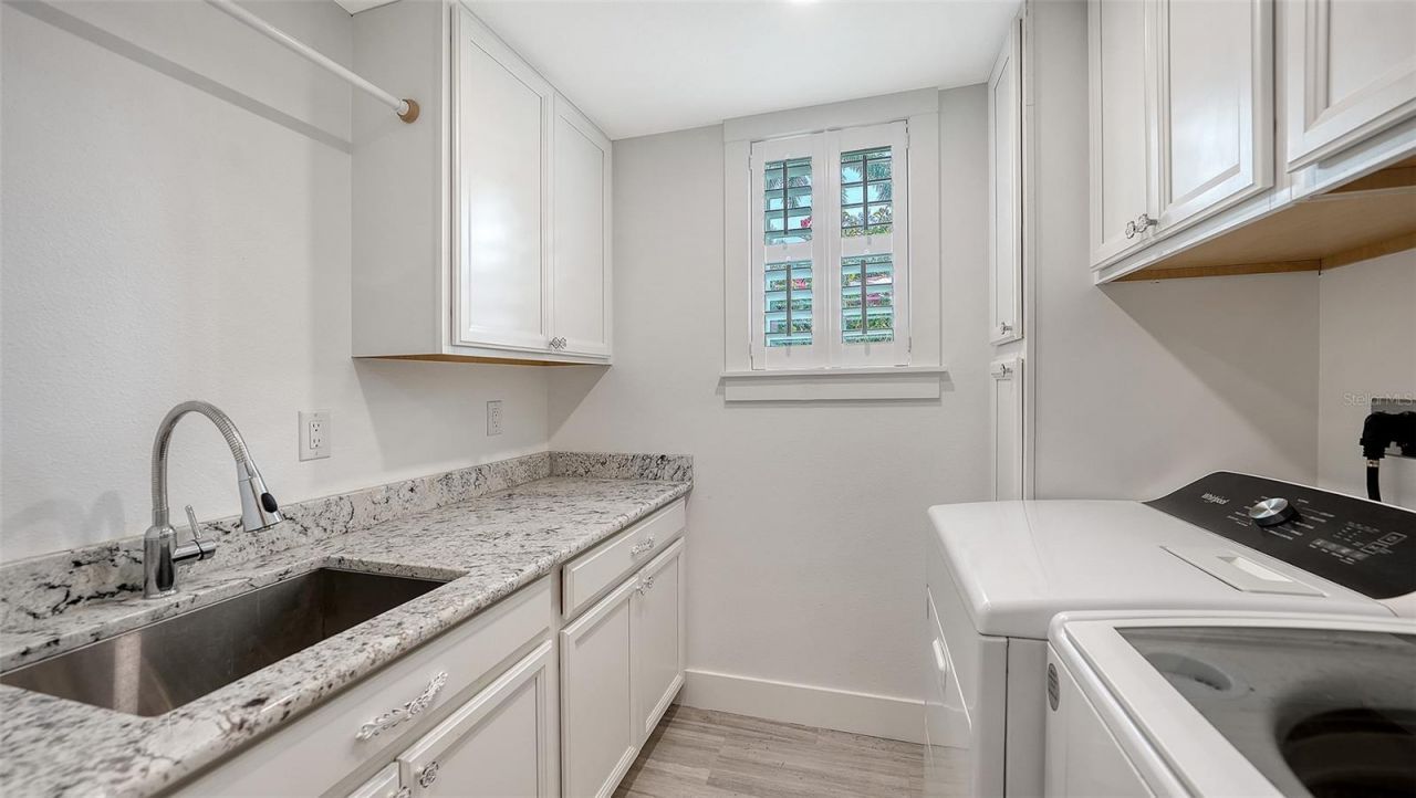 3606 Palonia Court, Sarasota, FL 34239 Photo