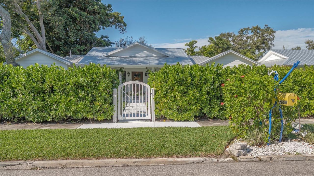 3606 Palonia Court, Sarasota, FL 34239 Photo