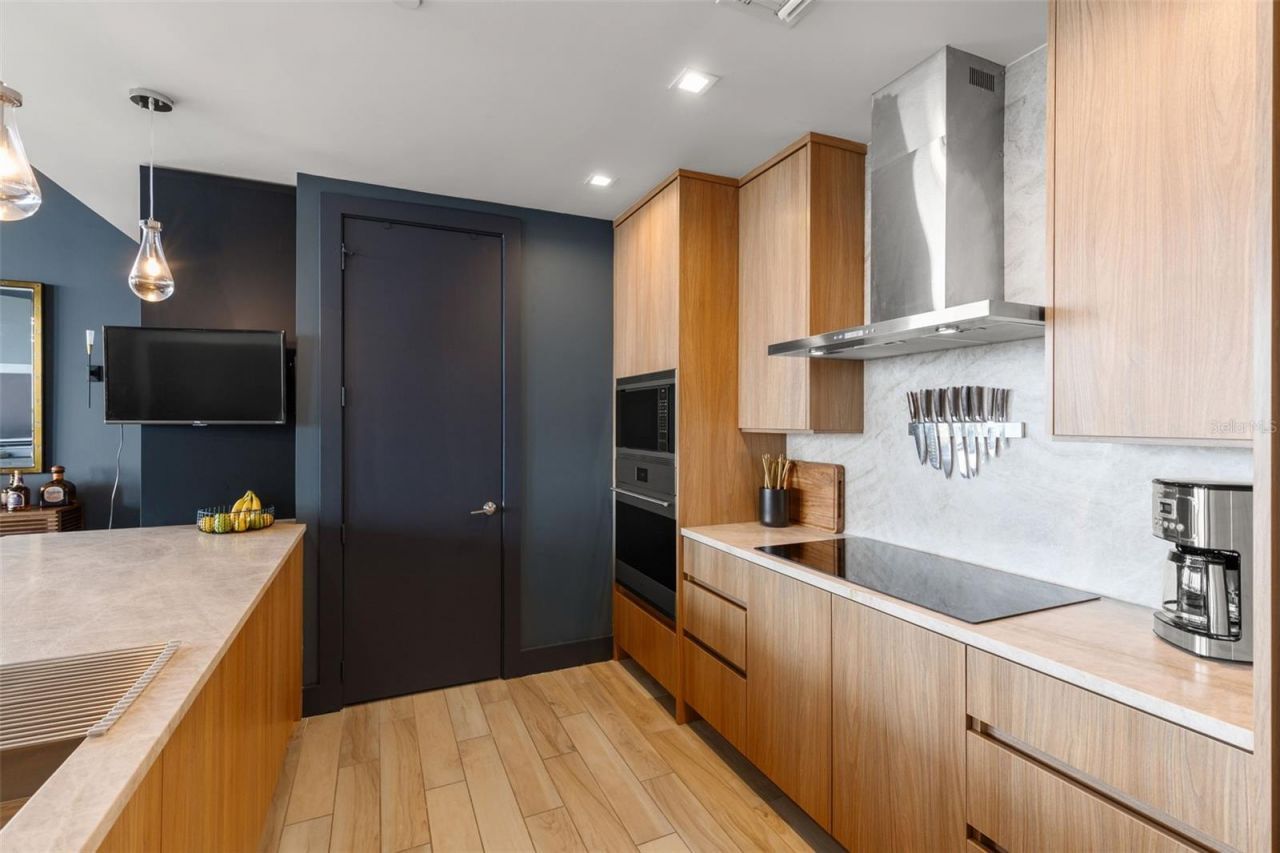 5120 Marina Way, Unit 16002, Tampa, FL 33611 Photo