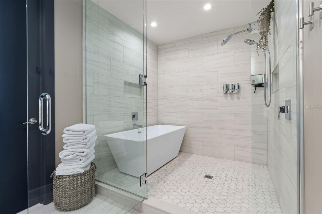 5120 Marina Way, Unit 16002, Tampa, FL 33611 Photo