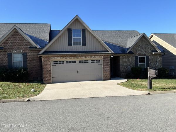 241 Stonefield Drive, Harrogate, TN 37752