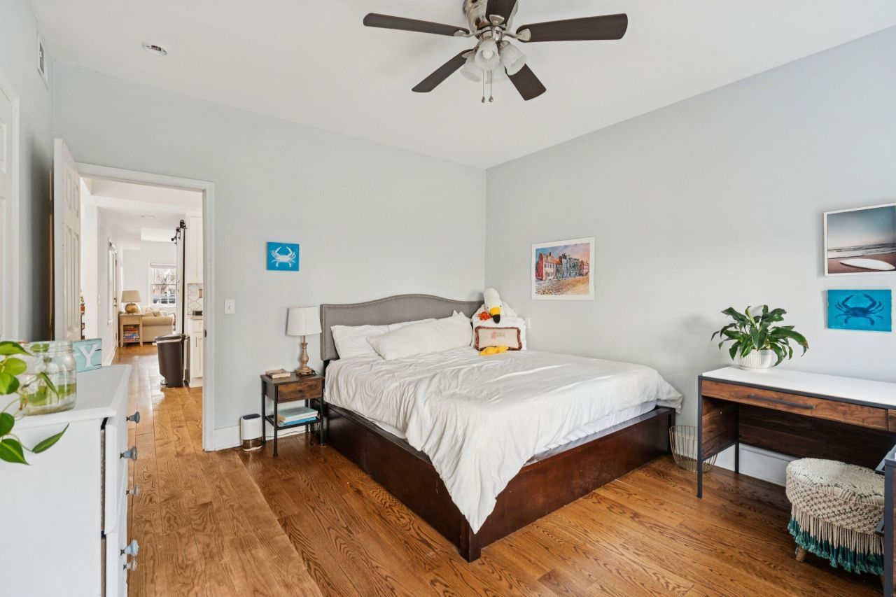 78 America Street Photo 11