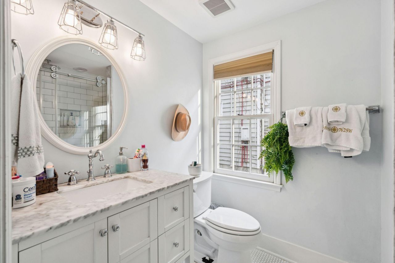 78 America Street Photo 12